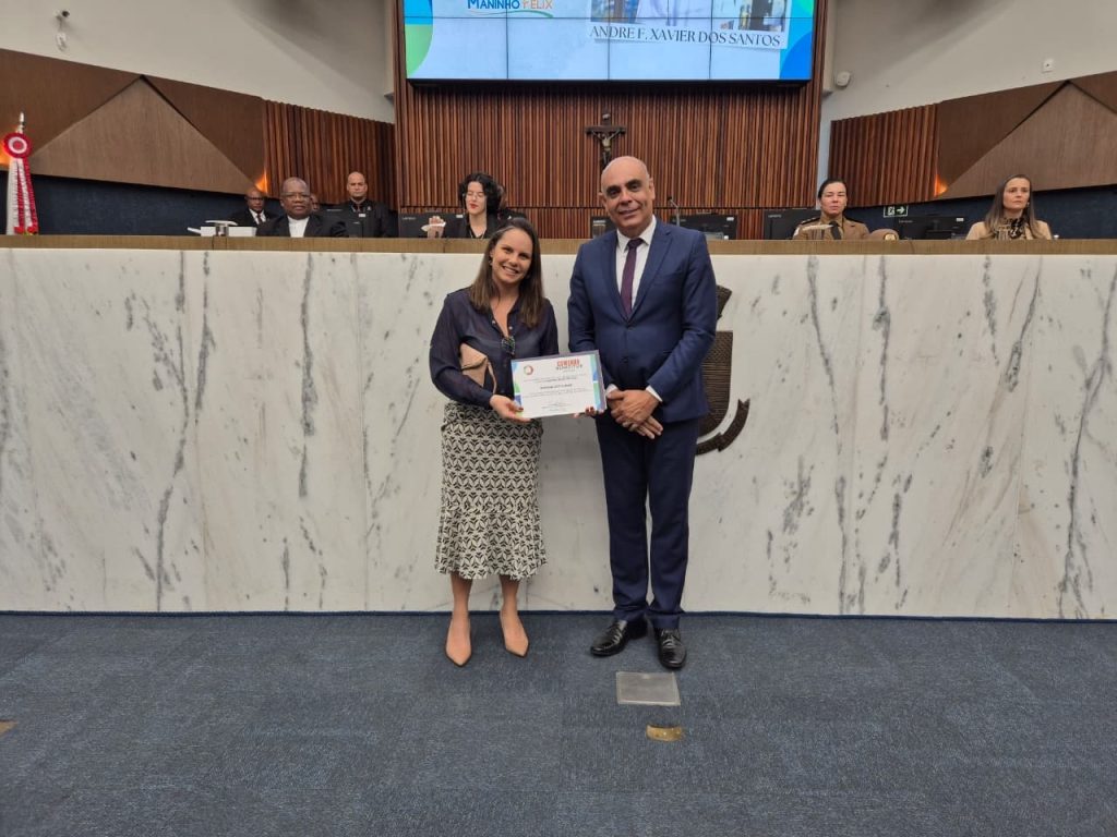 Adriana Muls foi representada na solenidade pela superintendente da Fundamig e membro do MM2032, Julia Caldas. | Foto: Anderson Rocha/ Diário do Comércio
