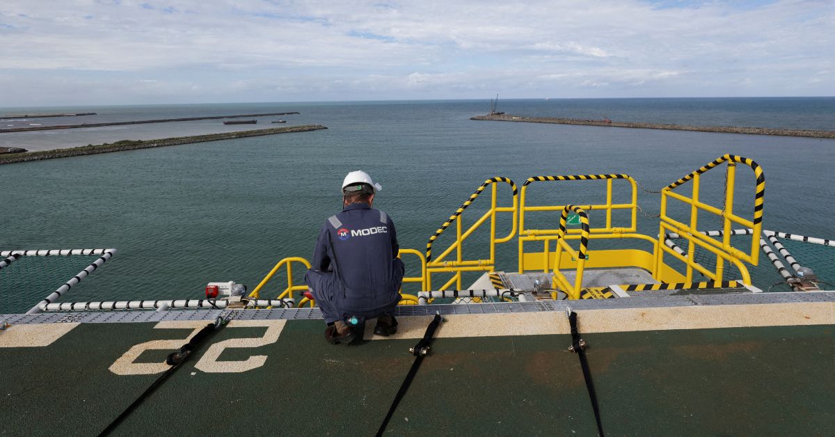 Maior plataforma da Petrobras bate capacidade 3 meses antes do previsto em Búzios