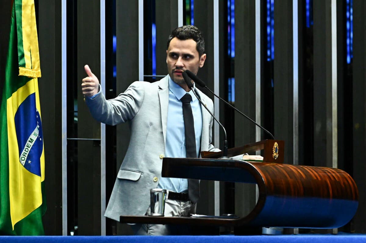 Cleitinho tem 28%, Kalil, 16%, e Pacheco, 9% na disputa pelo governo de MG, diz Genial/Quaest