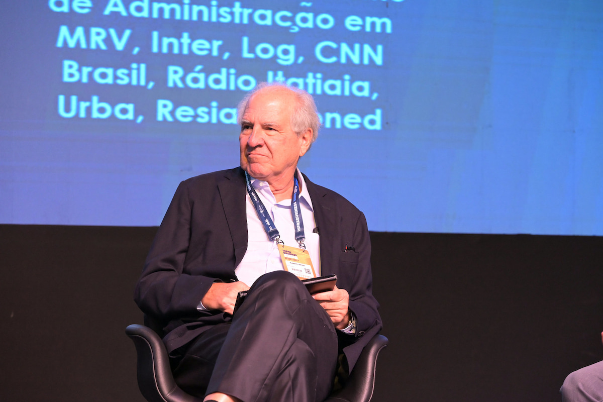 Menin diz que sociedade deveria se preocupar com juros tanto quanto com a inflação 