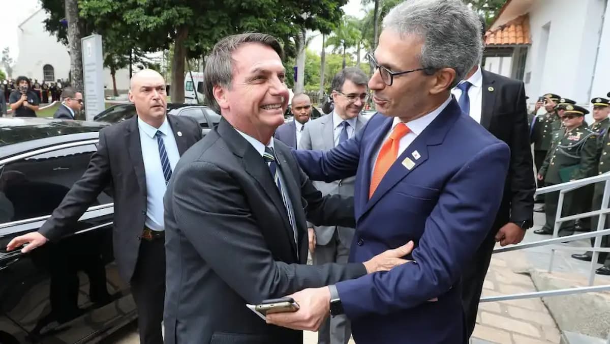 Declaração de Zema sobre apoio de Bolsonaro em 2026 divide opiniões no PL 