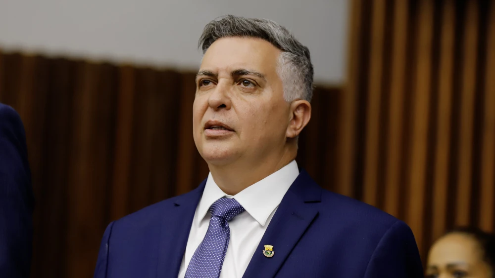 Damião defende em Brasília que União partilhe custos do transporte público com municípios 