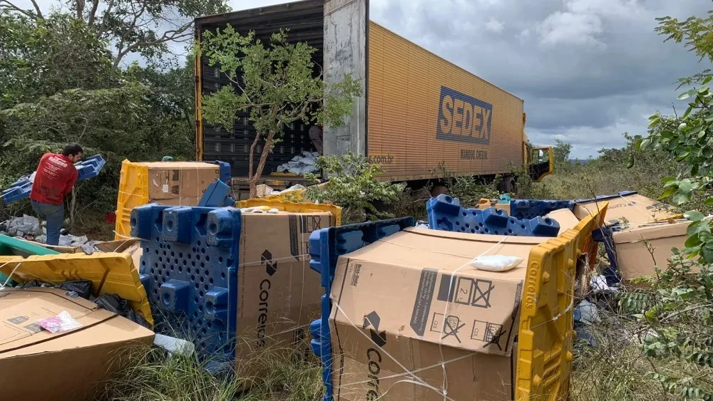 Mais de 300 furtos e roubos de cargas são registrados em Minas 