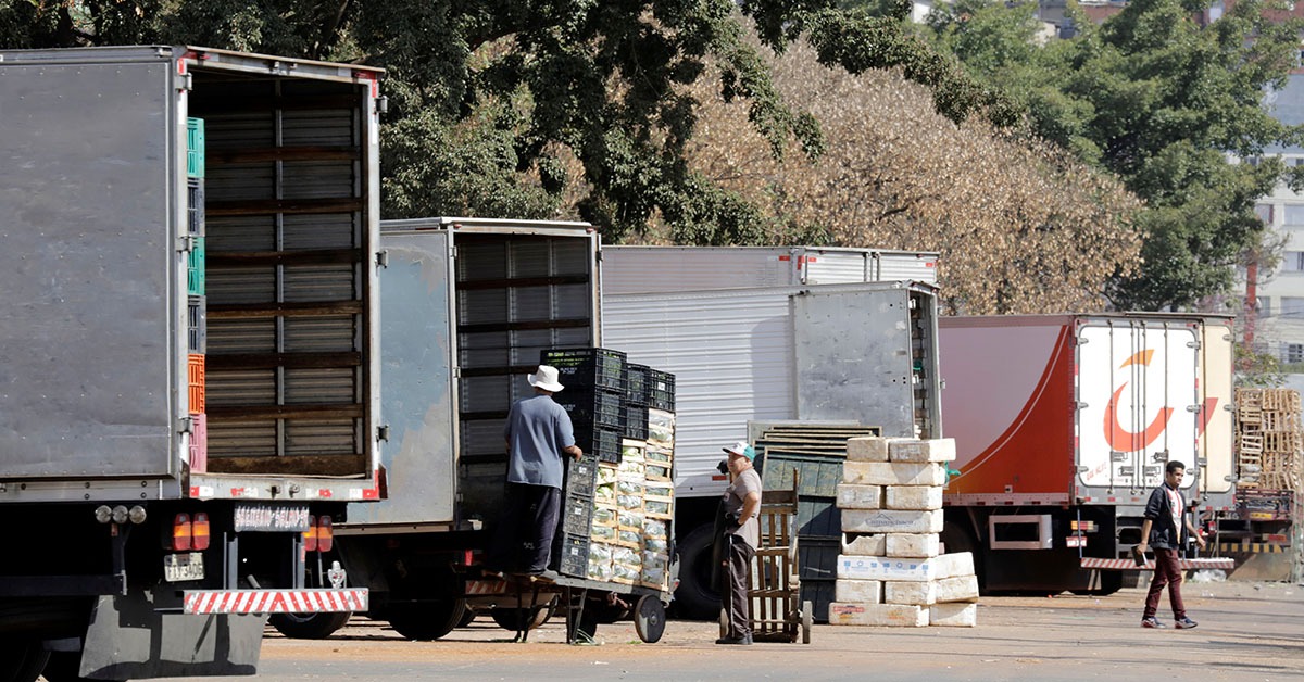 Transportadoras de Minas Gerais podem entrar em colapso, alerta Setcemg