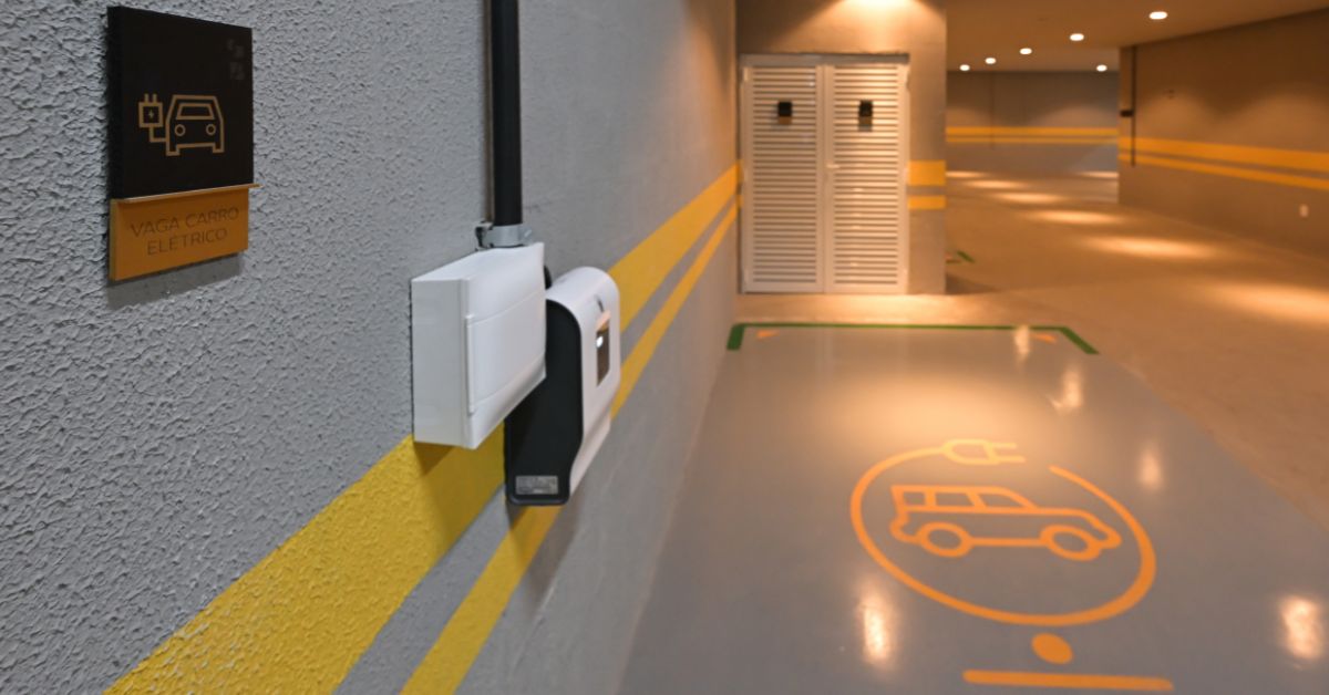 Carregador na garagem: eletromobilidade avança em Minas e impacta mercado imobiliário