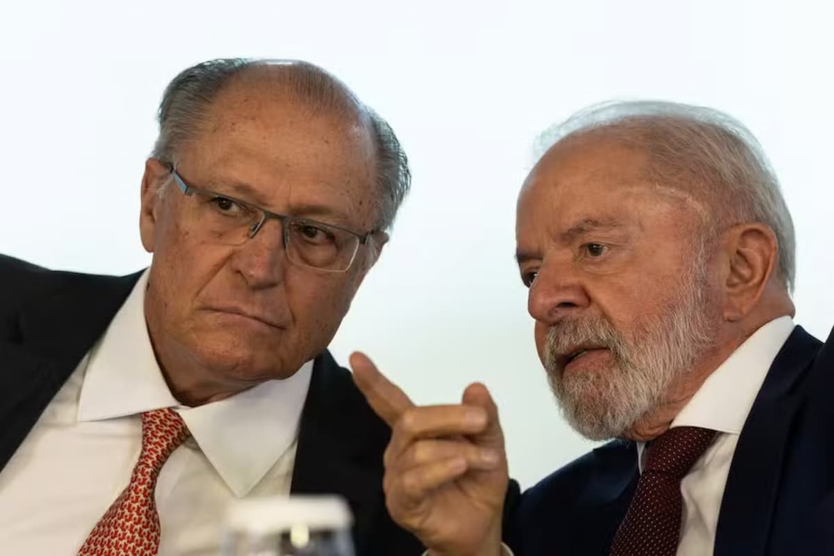 EUA retiraram tarifa de 10% sobre exportações brasileiras de celulose e ferro-níquel, diz MDIC