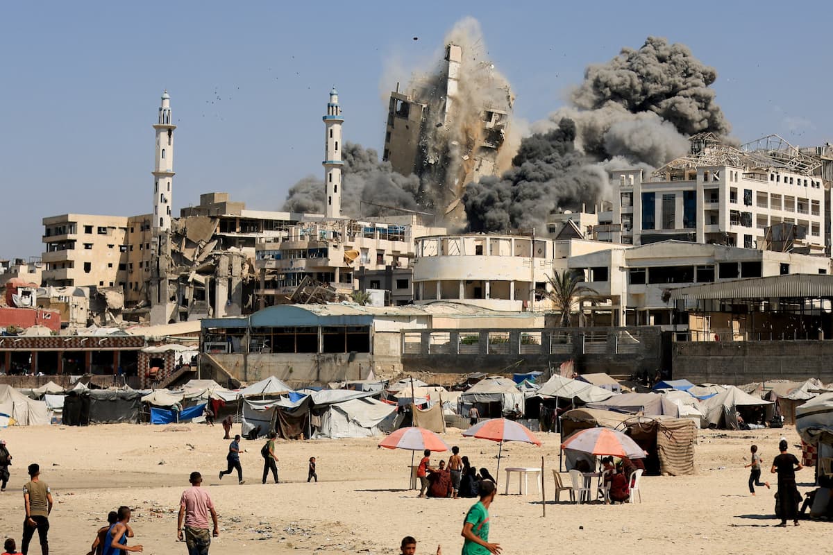Israel diz que ‘Gaza está em chamas’ ao lançar grande ataque terrestre