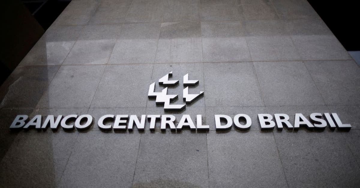 Mediana para IPCA de 2026 passa de 4% para 5% na pesquisa Firmus do BC