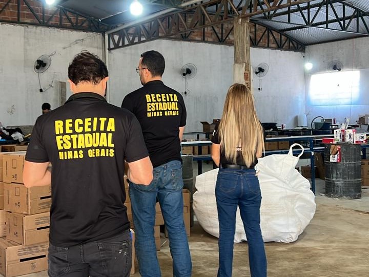 Receita Estadual fecha mais uma fábrica clandestina de sabão em pó no Centro-Oeste de Minas