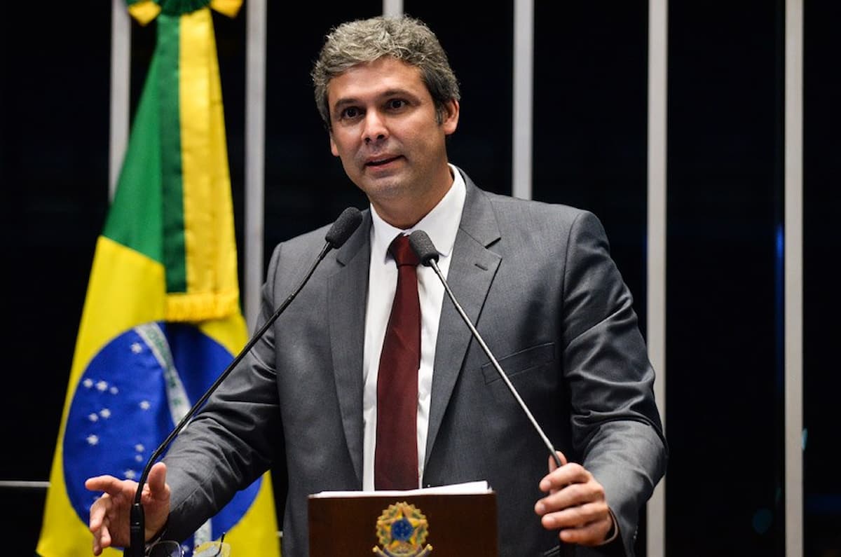 Líder do PT aciona STF contra PEC da Blindagem