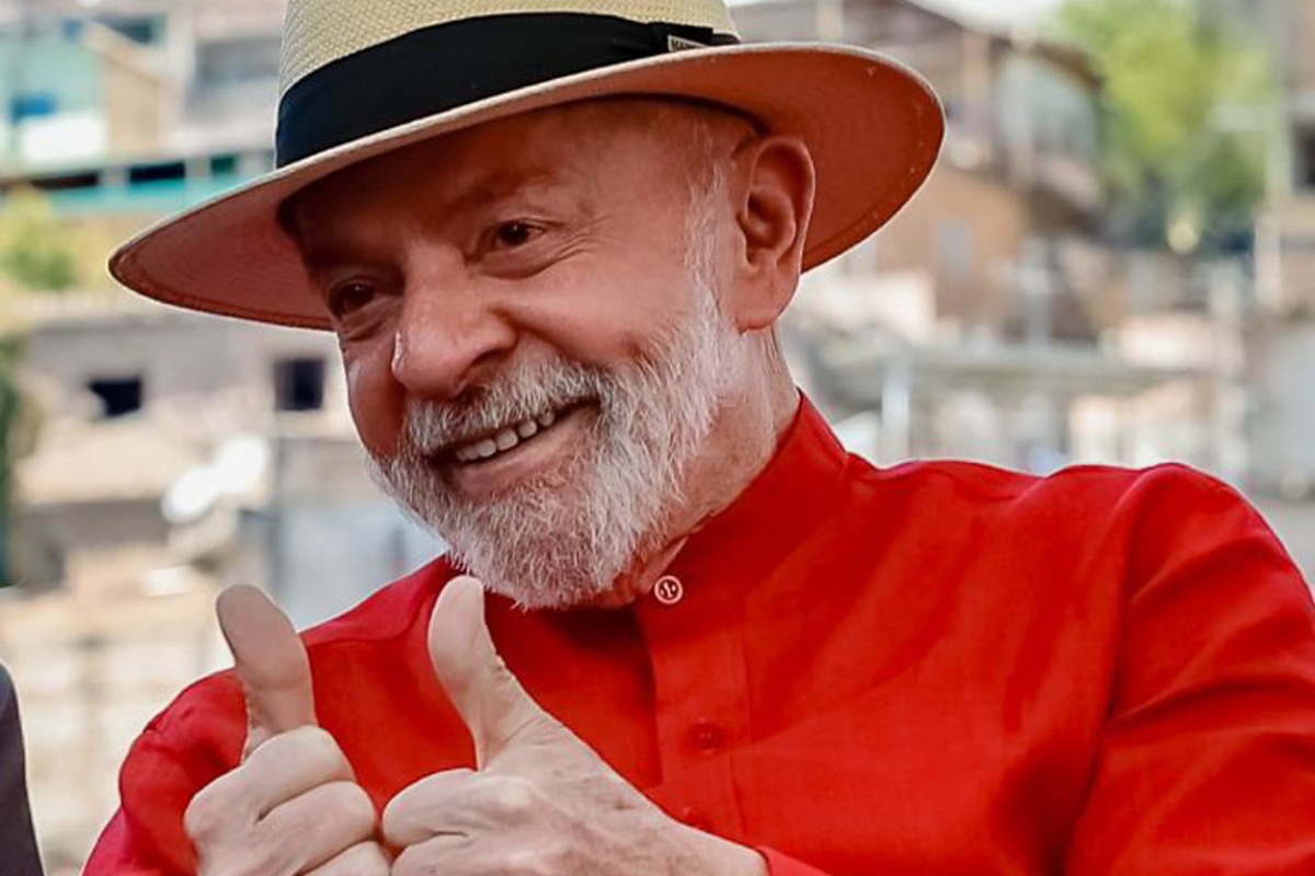 Lula afirma que BH terá mais de R$ 480 milhões de investimento para obras e ônibus elétricos