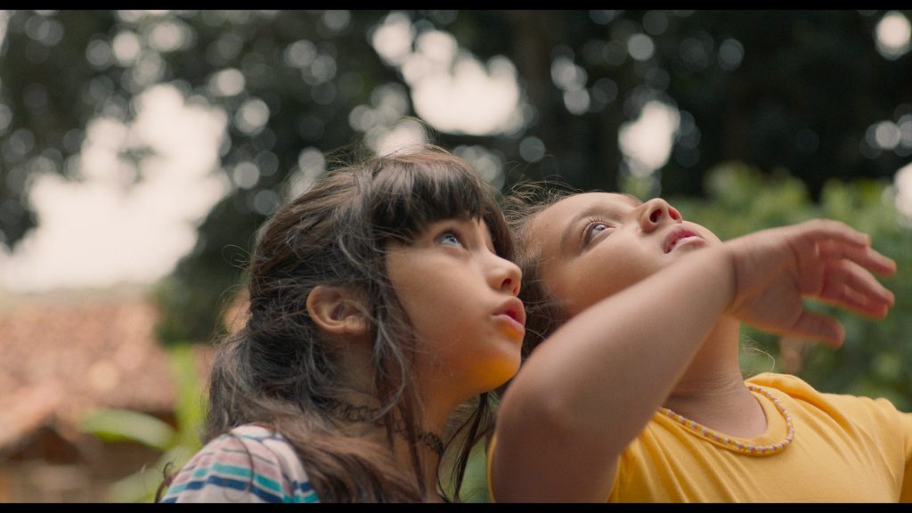 Filme "A Natureza das Coisas Invisíveis"