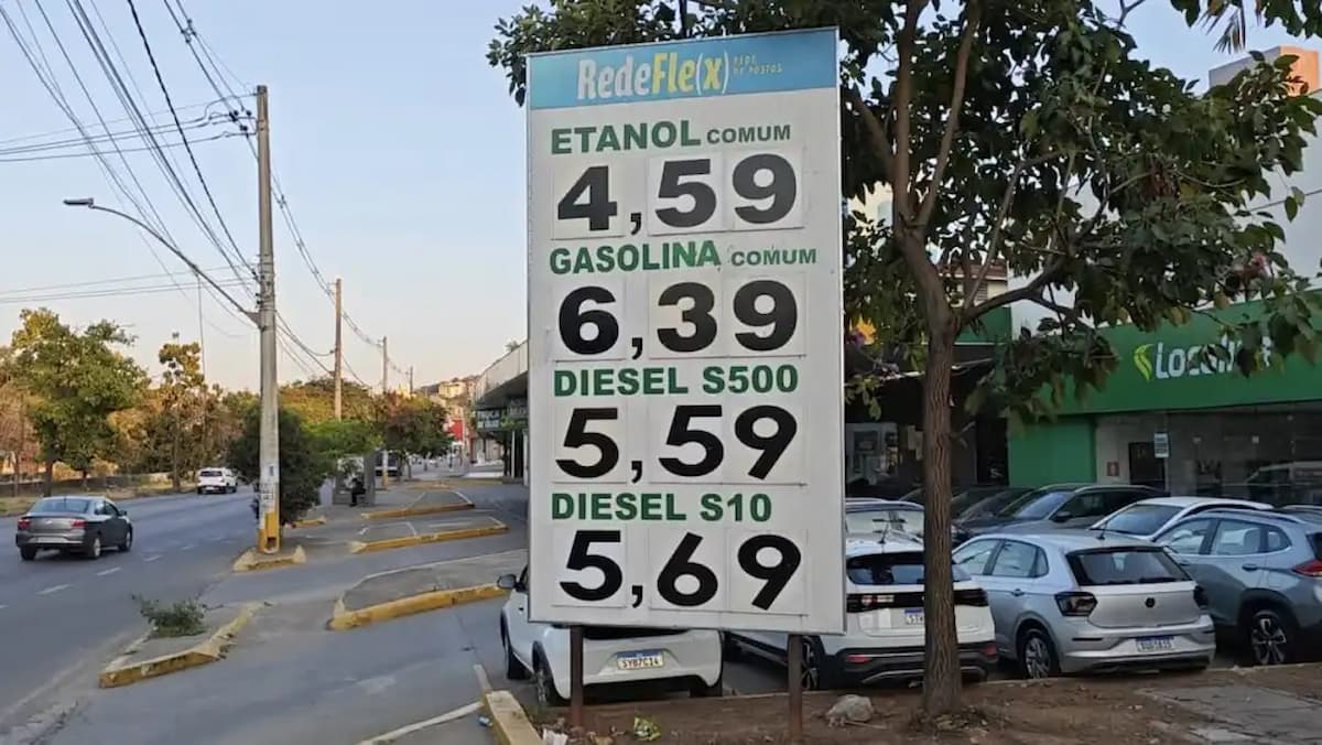 Sem anúncio de aumento, gasolina chega a R$ 6,39 em BH e pega motorista de surpresa: ‘Difícil’