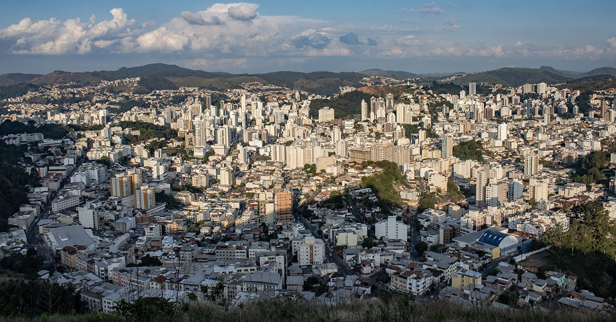 Juiz de Fora consolida crescimento econômico com expansão do comércio e serviços, destaca ACEJF