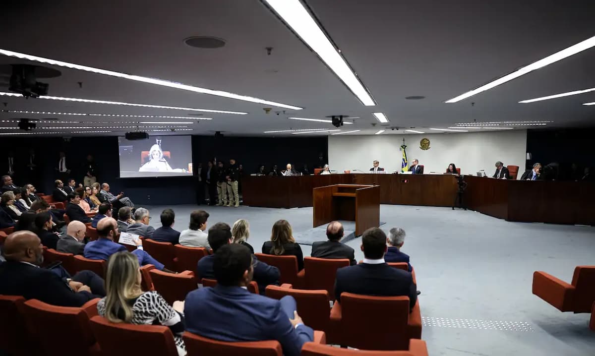 STF começa a definir penas de Bolsonaro e aliados