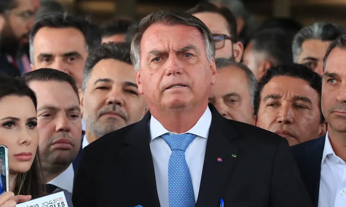 Trama golpista: STF inicia julgamento de Bolsonaro e mais sete aliados; assista ao vivo