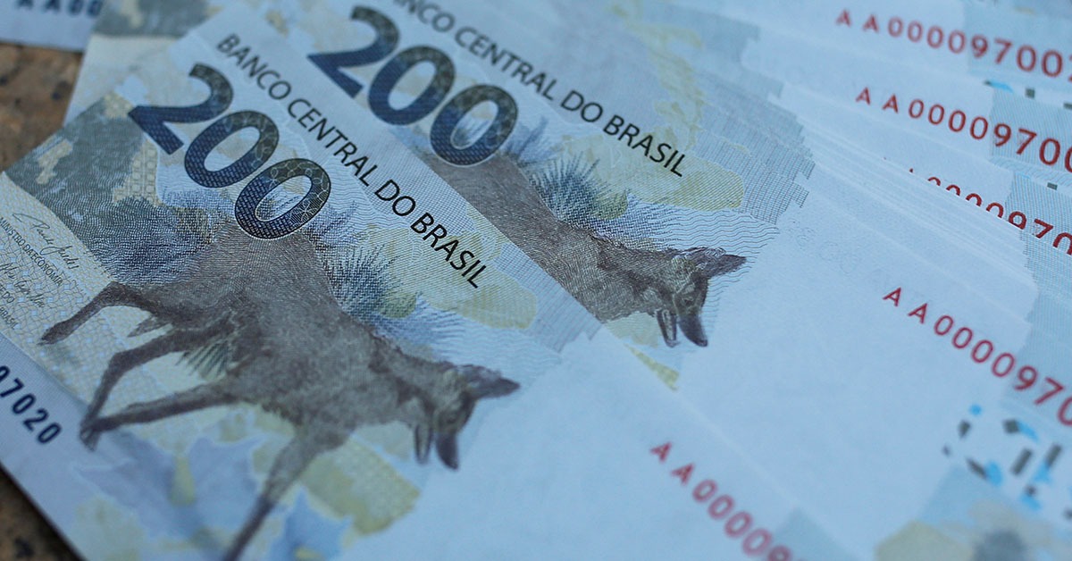 Arrecadação federal tem primeira queda do ano