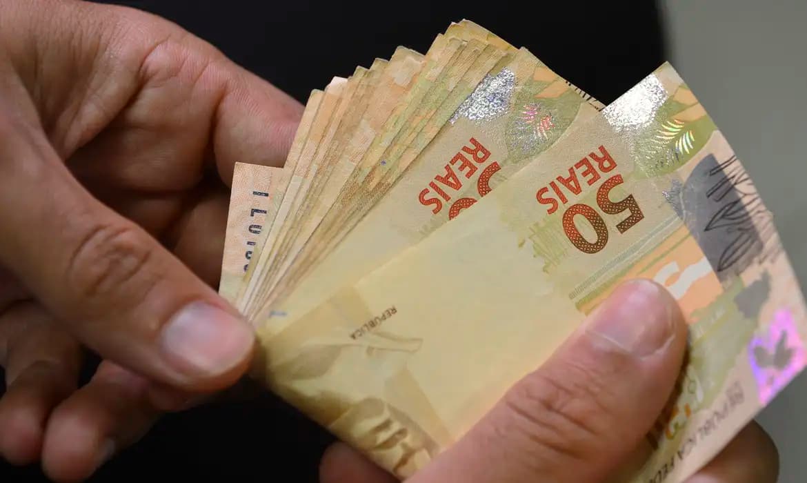 É falso que novo cadastro vai aumentar imposto de aluguel, diz governo
