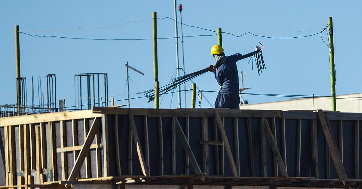 Construção civil vai precisar de mais de 200 mil profissionais qualificados até 2027