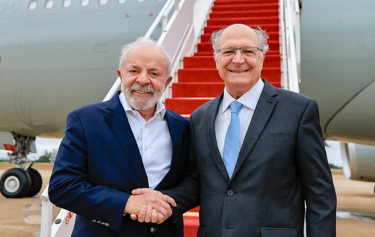 Lula começa viagem pela Ásia com foco em negociações com Trump