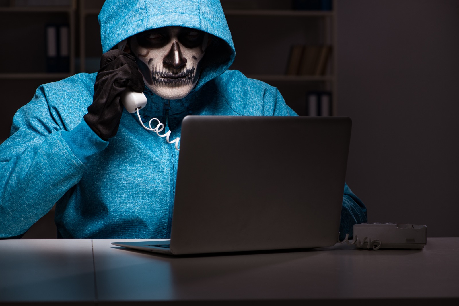 Halloween: os ‘feitiços digitais’ que ameaçam a segurança on-line