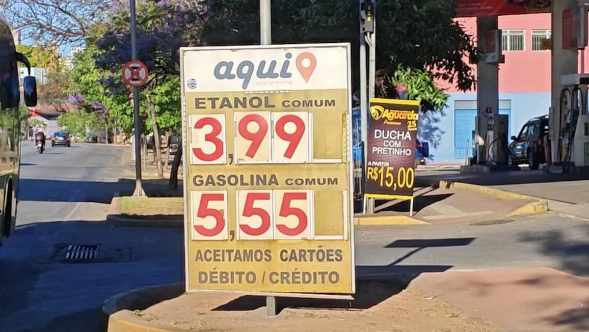 Gasolina mais barata em BH: postos já baixam o preço após redução da Petrobras