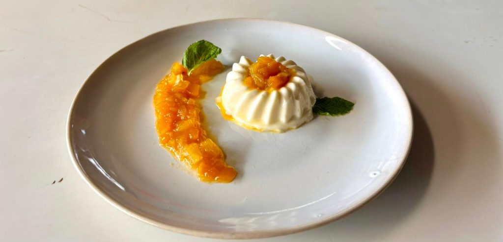 Panna Cotta de frutas da estação