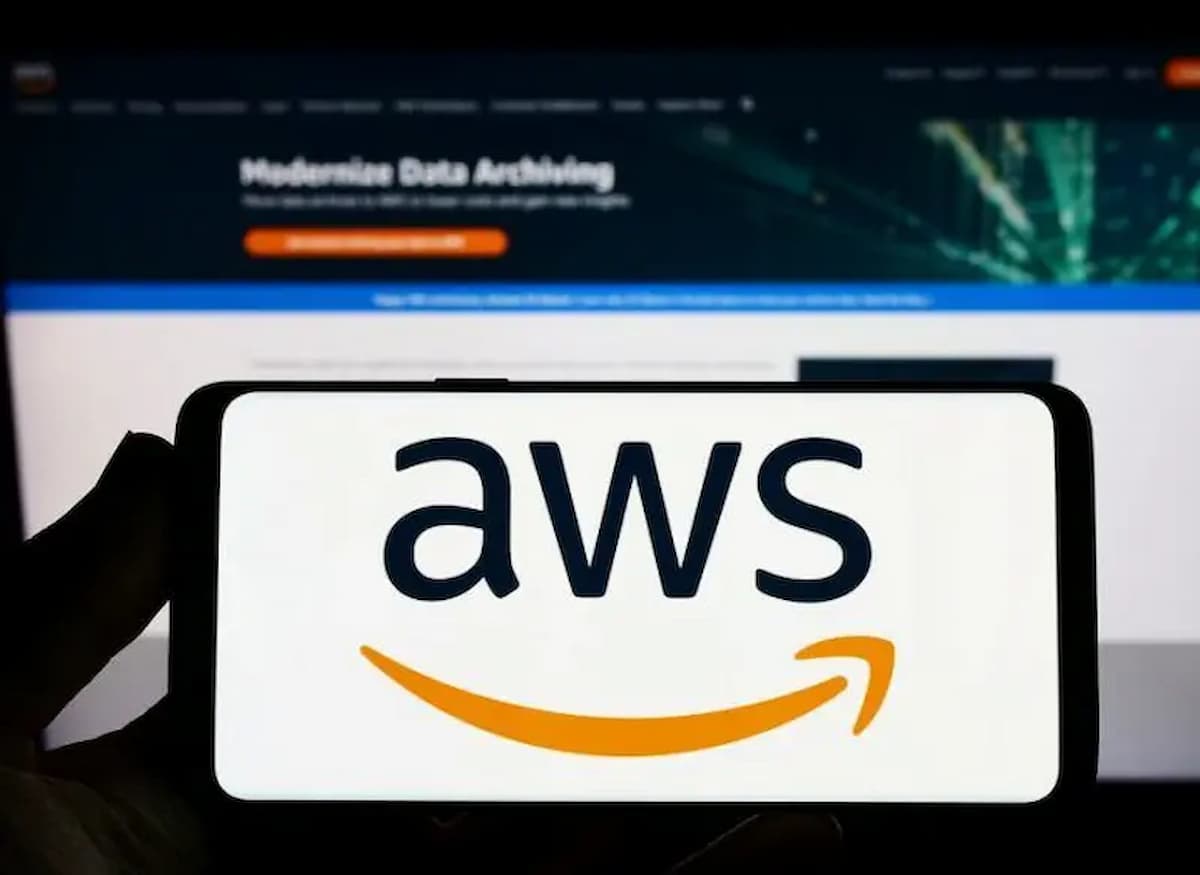 Pane em nuvem da Amazon atinge grandes empresas e sites internacionais