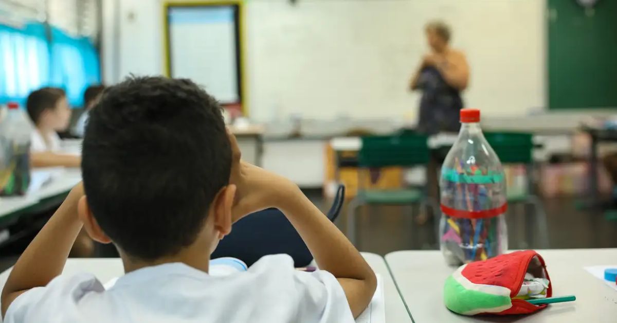 Governo abre canal para sugestões sobre uso de IA na educação