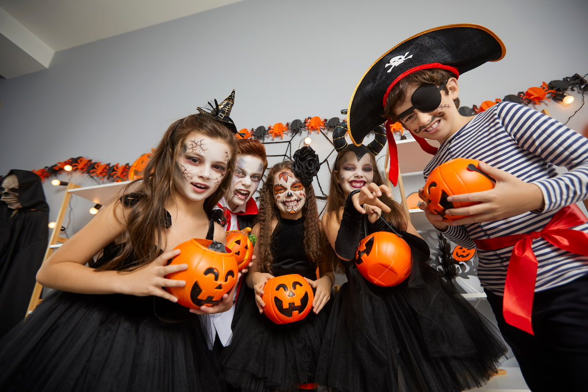 Com movimento fraco, lojistas de BH esperam aumento da procura por artigos de Halloween nos próximos dias