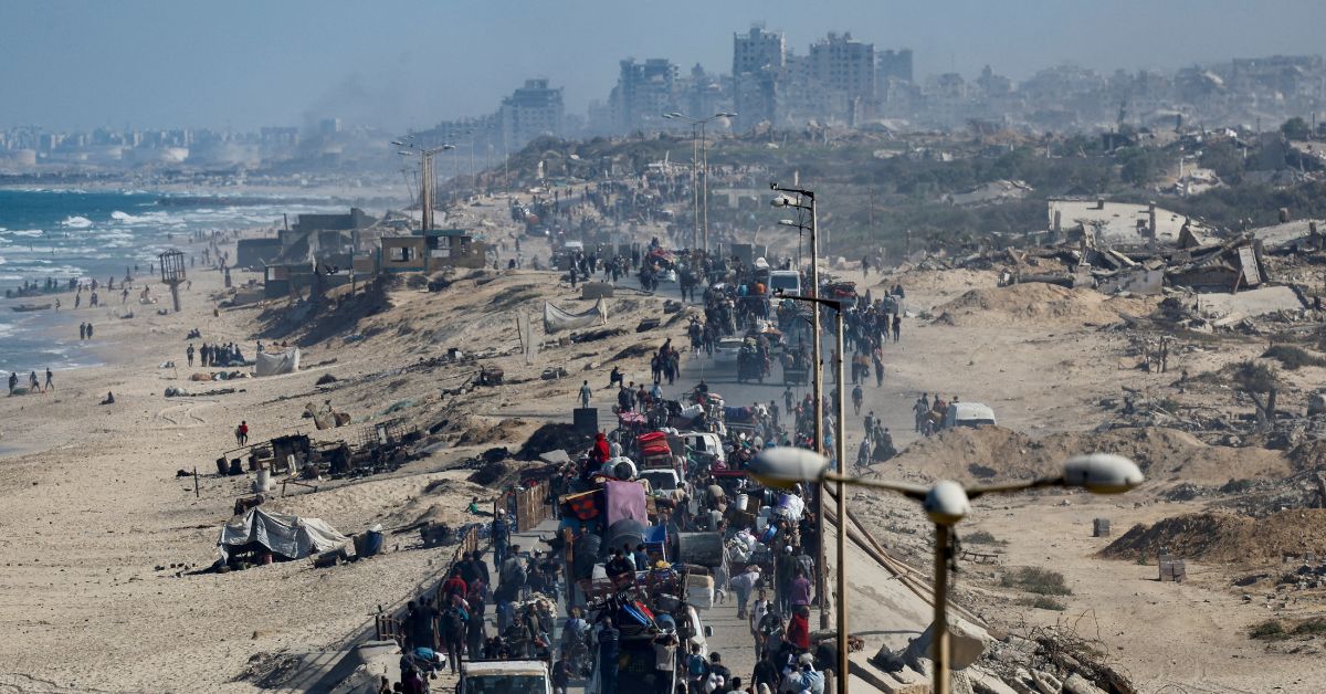 Moradores de Gaza voltam para casa com manutenção do cessar-fogo entre Israel e Hamas