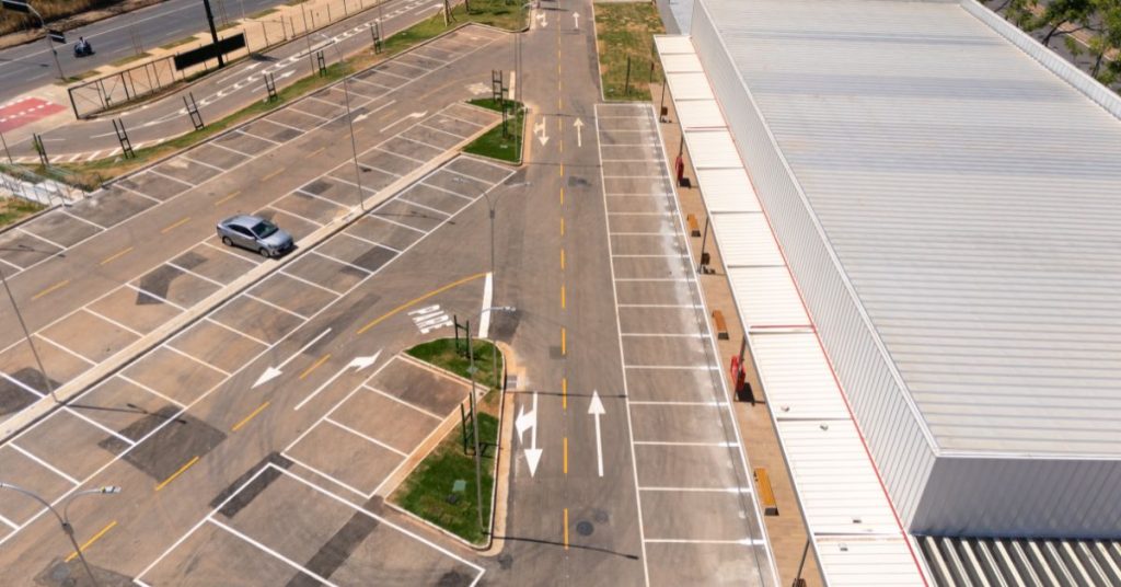 Estacionamento do Reserva Mall em Belo Horizonte, Minas Gerais.