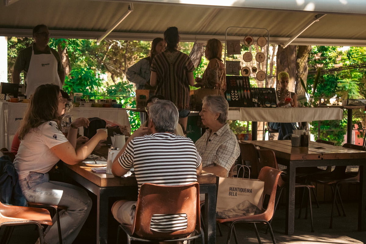 Bares e restaurantes de BH esperam aumento de até 25% nas vendas com confraternizações de fim de ano