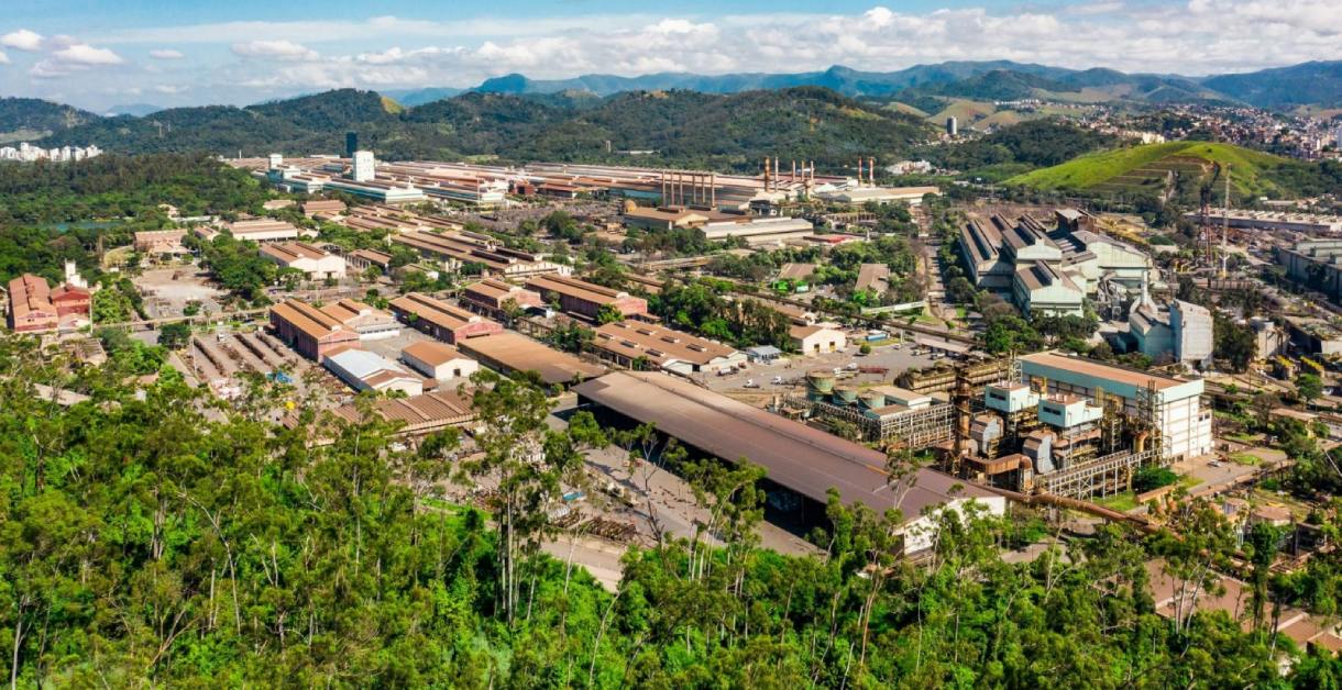 Ternium assume controle da Usiminas após compra de fatia japonesa por R$ 1,7 bilhão