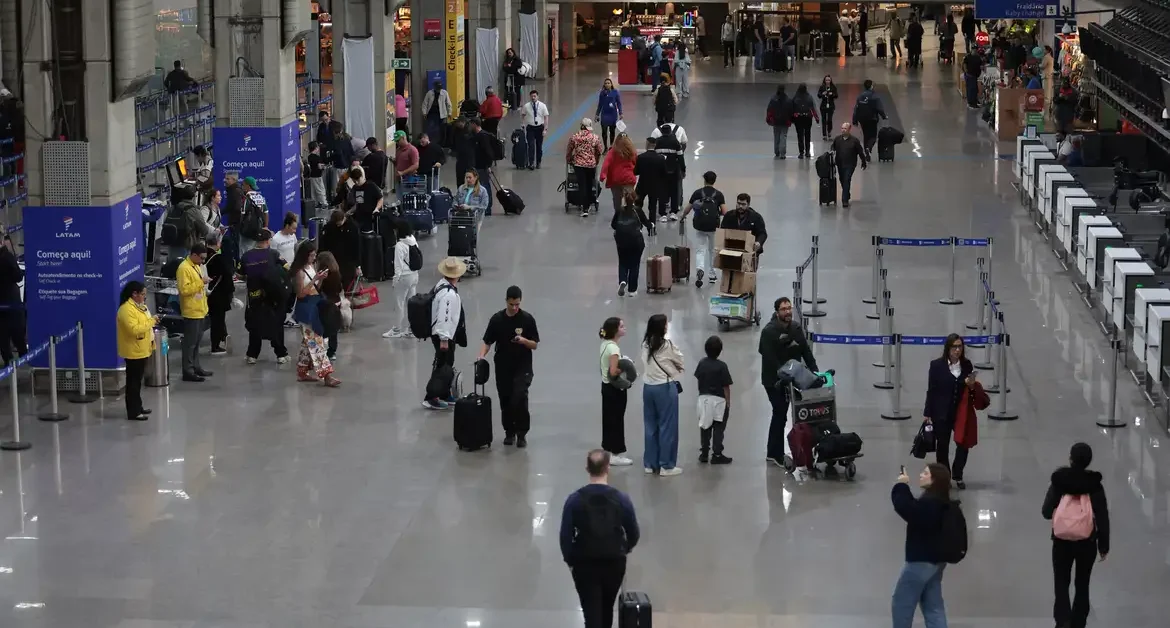 Brasileiros ampliam gastos com viagens ao exterior e impulsionam mercado de vistos