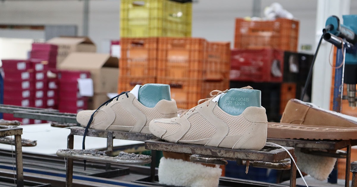 Setor calçadista de Nova Serrana espera queda de 2% no faturamento em 2025