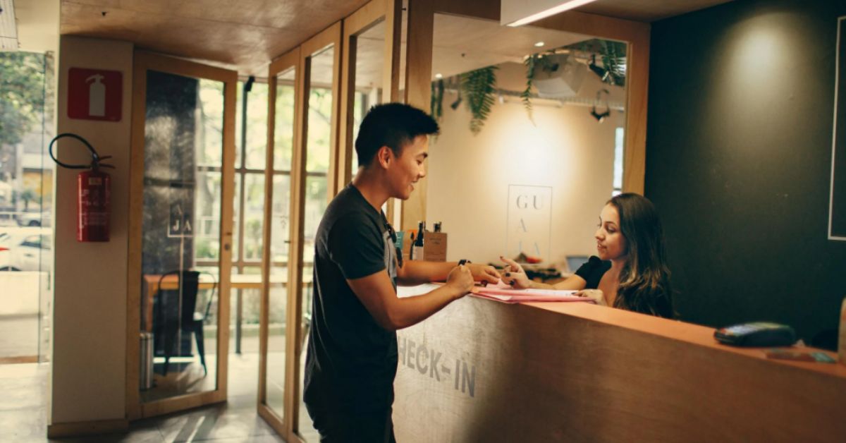 Com a nova ficha digital de hotéis, viajante poderá adiantar check-in pela conta gov.br