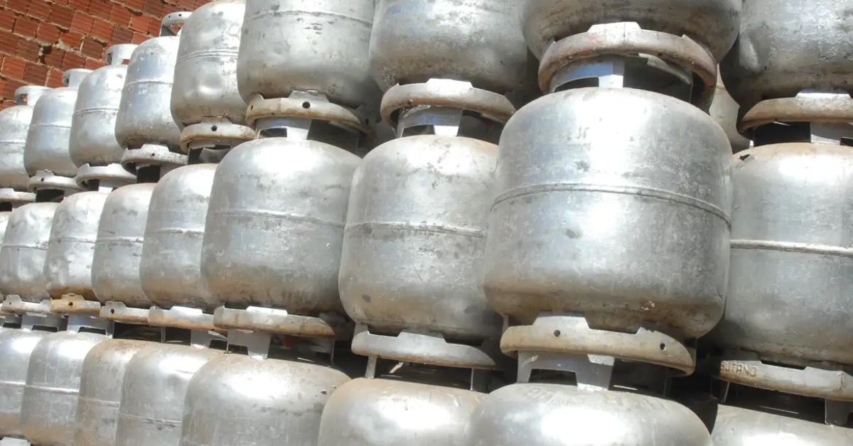 Gás gratuito chega a 1 milhão de famílias a partir de segunda-feira