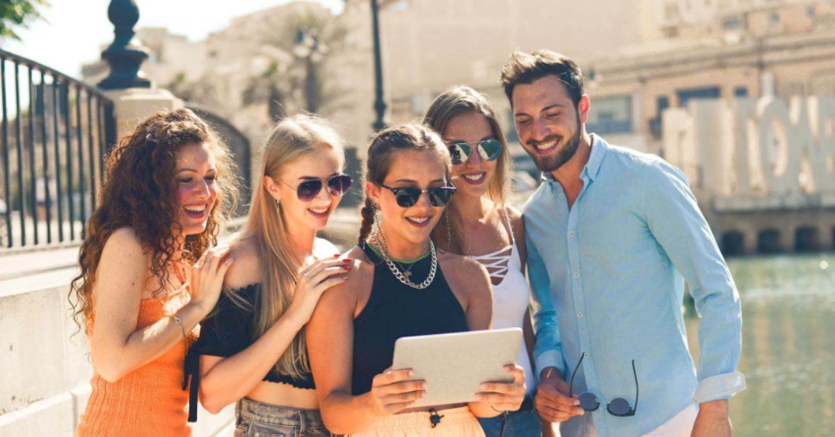 Réveillon 2026: confira 5 dicas para organizar viagens de última hora sem estourar o orçamento