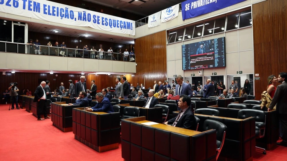 Acordo entre base e oposição prevê unificação de blocos atendidos pela Copasa e Copanor