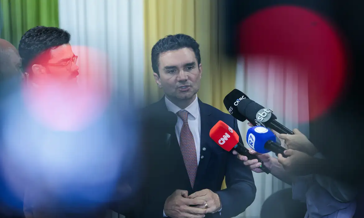 Lula anuncia saída de Celso Sabino do Turismo, e União Brasil indica novo nome