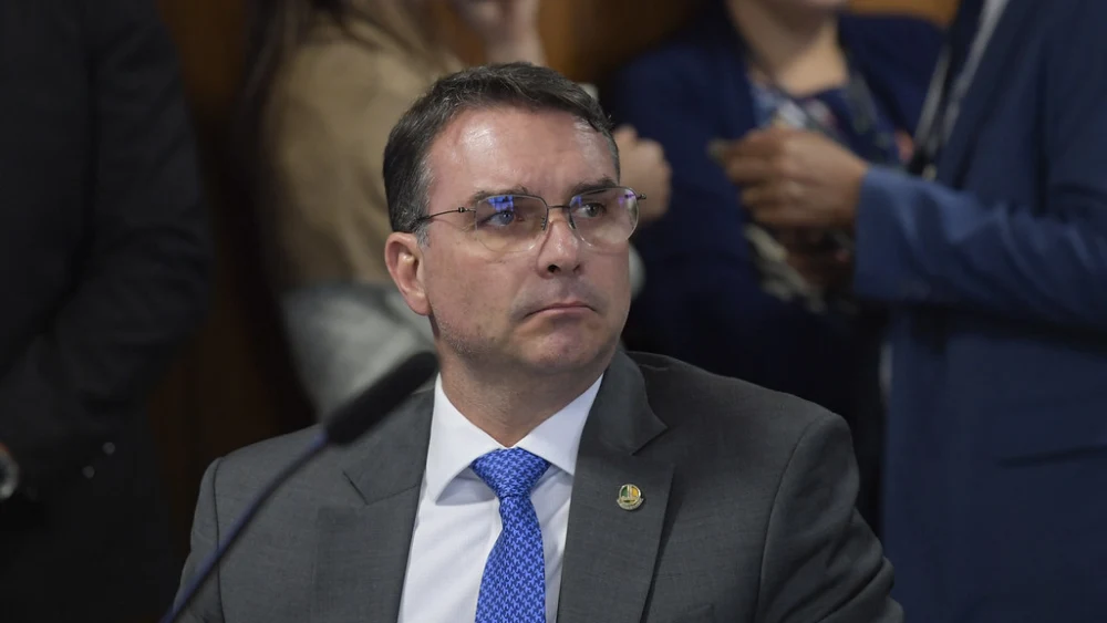 Bolsonaristas de MG estão alinhados com indicação de Flávio para concorrer à Presidência