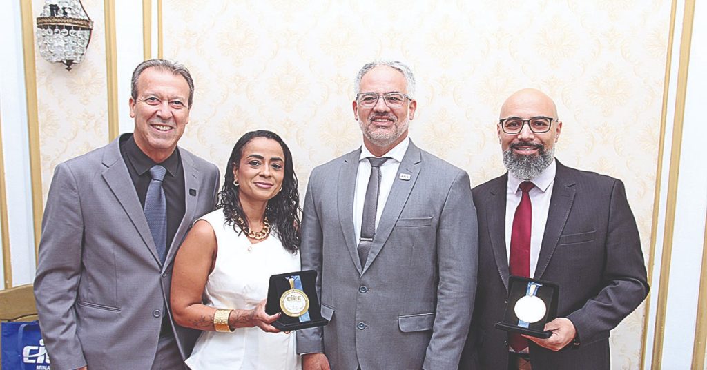 Homenagem aos colaboradores do CIEE/MG