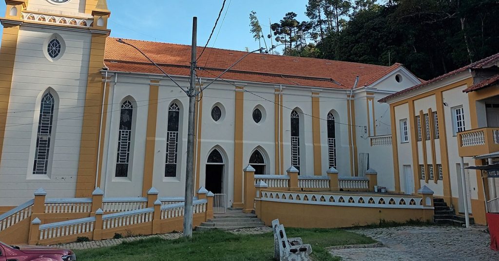 Igreja Matriz de Passa Quatro