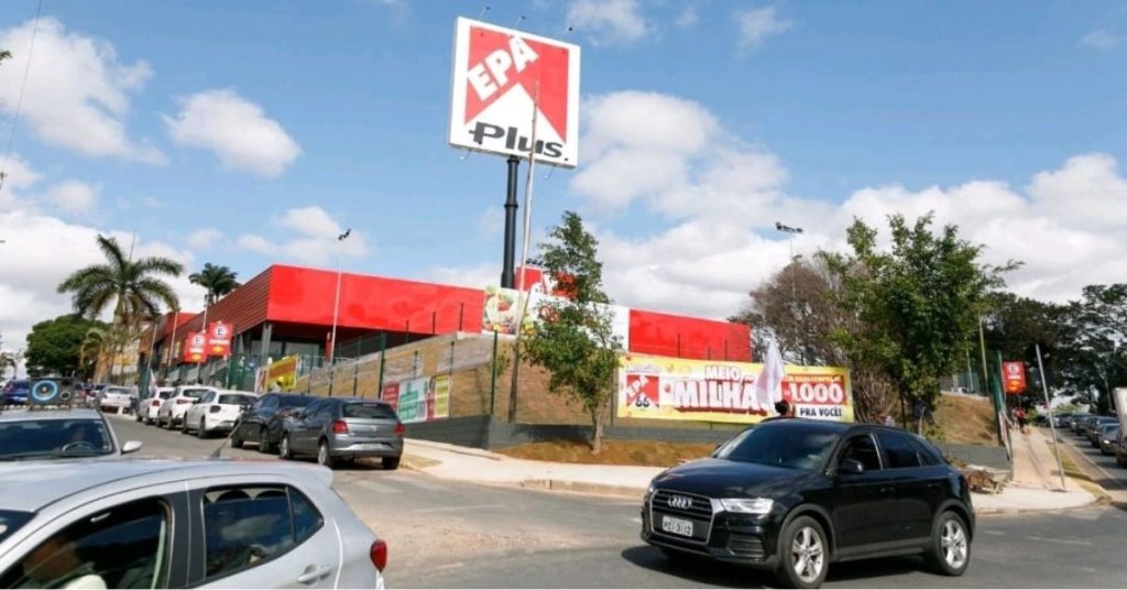 Loja da rede supermercadista Epa Plus em Contagem, Minas Gerais.