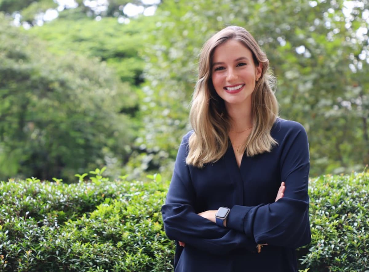 Brasileira bilionária mais jovem do mundo ‘sem herança’ tem site de aposta