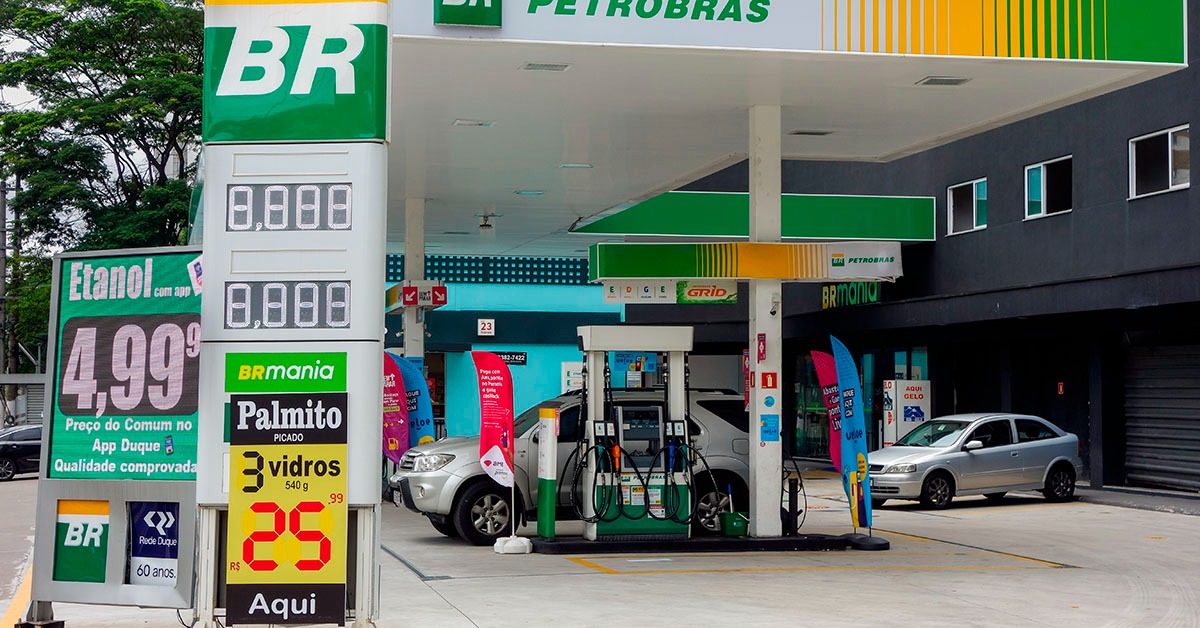 Gasolina puxa alta de 2,4% nas vendas de combustíveis em Minas; etanol cai 11,7%