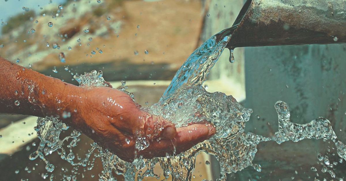 Déficit de saneamento impulsiona mercado de soluções móveis no Brasil