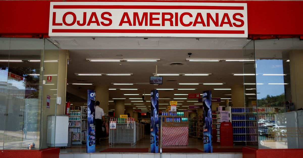 Americanas fecha 2025 com caixa maior e menos lojas
