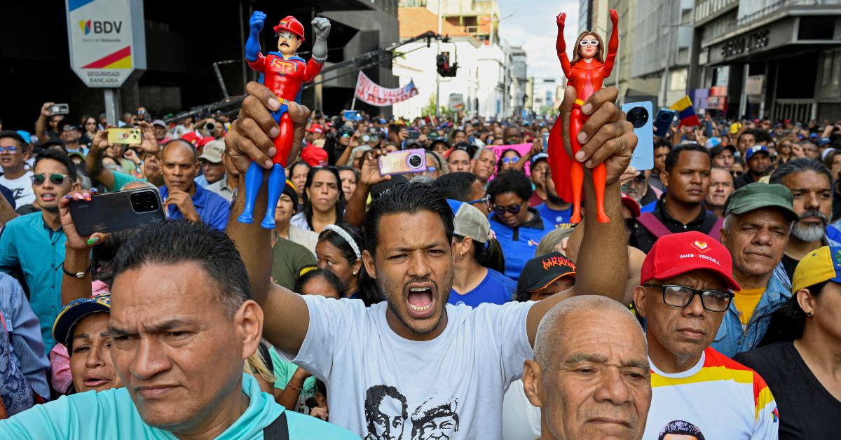 Venezuela liberta 18 detentos de prisão após incursão militar dos EUA